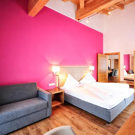 Garni Alpenland Szálloda 4*