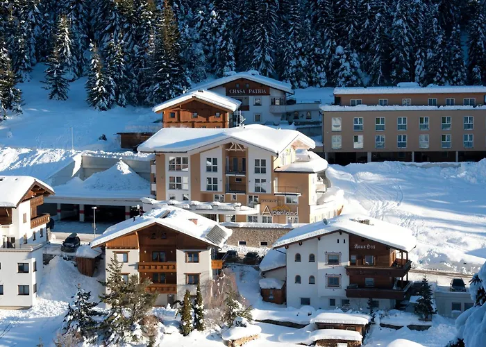 Garni Alpenland Otel Ischgl