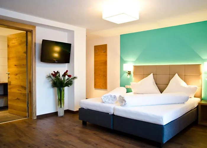 Garni Alpenland Otel Ischgl