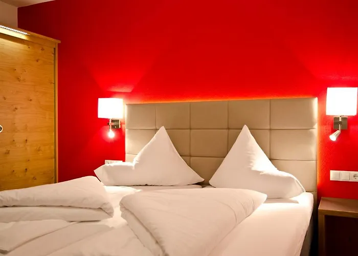 Garni Alpenland Otel Ischgl