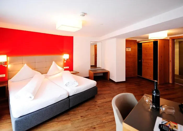 Garni Alpenland Otel 4*